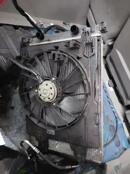 Radiador com ventilador (motoventilador)